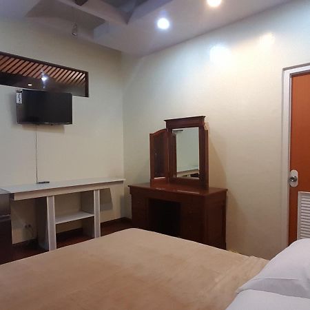 Mactan Breeze - Airport Bed And Breakfast Lapu-Lapu City Zewnętrze zdjęcie